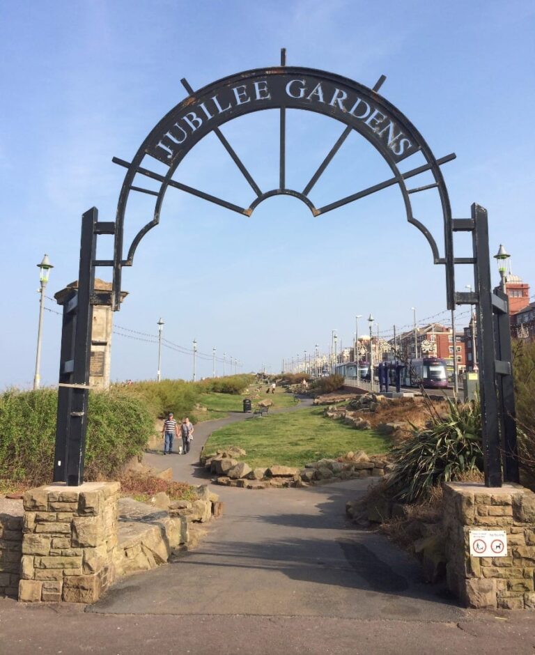 Look at Jubilee Gardens Blackpool north shore • Live Blackpool