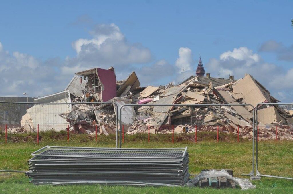 Demolition of Queens Park Flats. Photo: Juliette Gregson