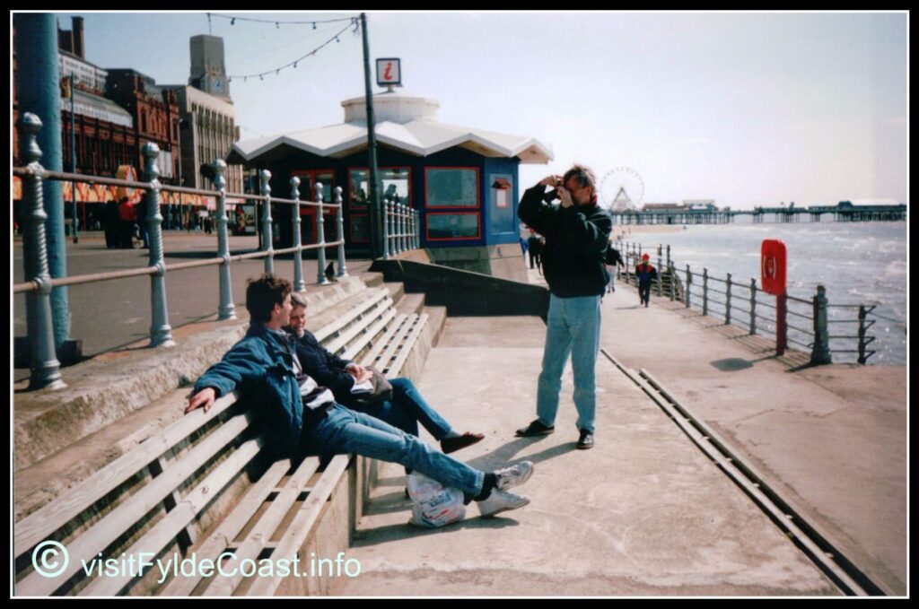 Old photos of Blackpool - central promenade in about 1990