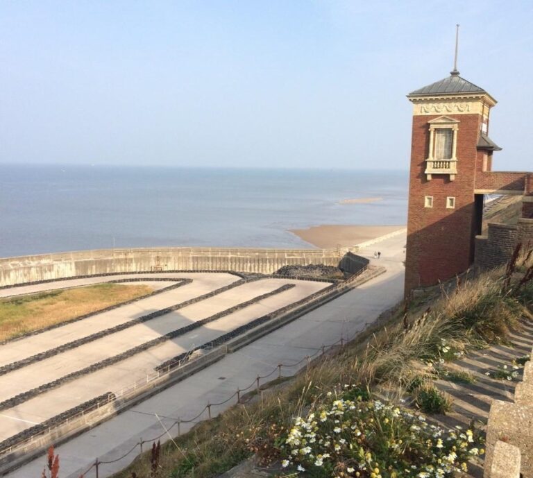 Cliff lift at Blackpool North Shore Boating Pool