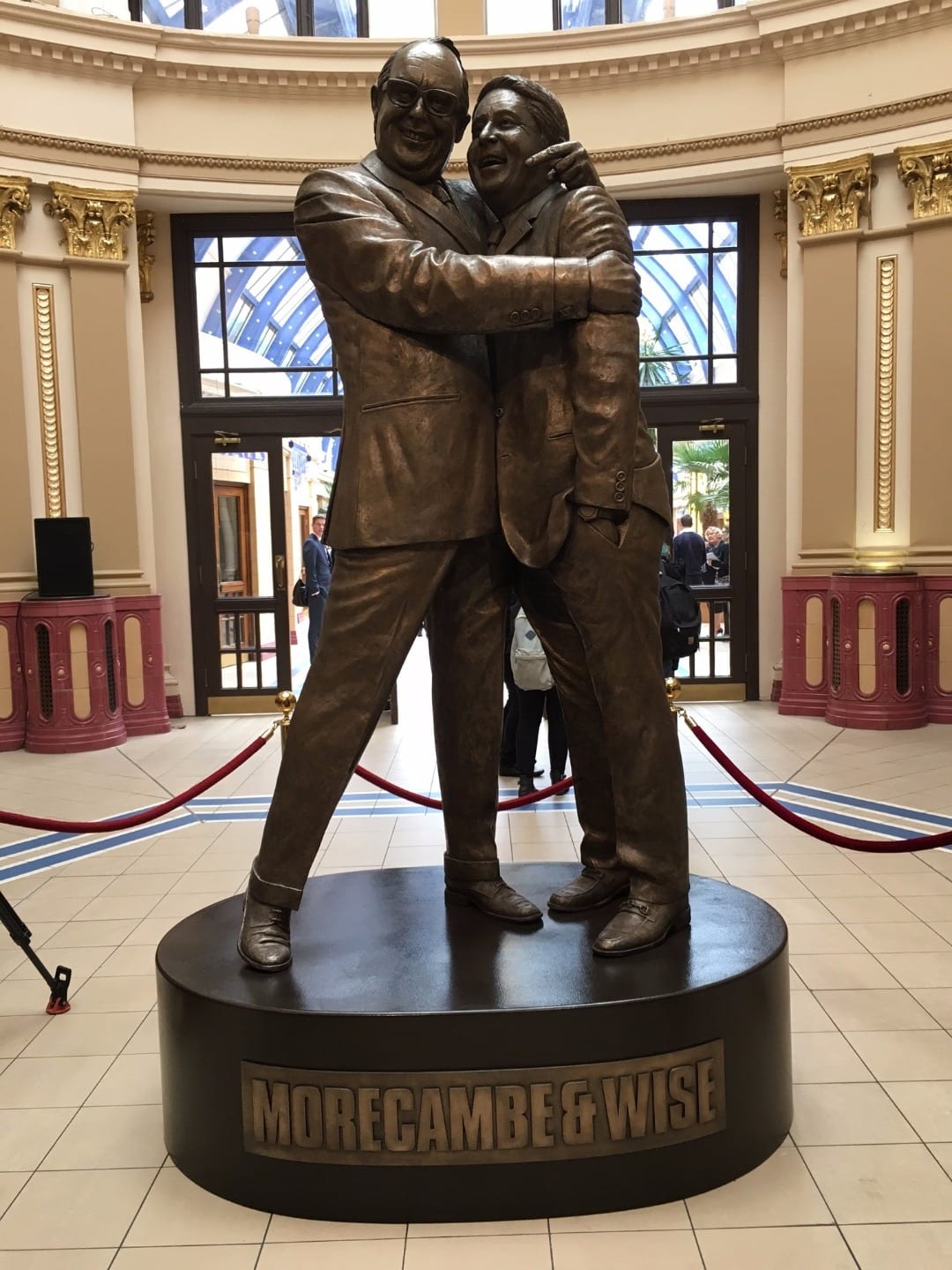 Morecambe & Wise Statue • a comedy classic with Live Blackpool