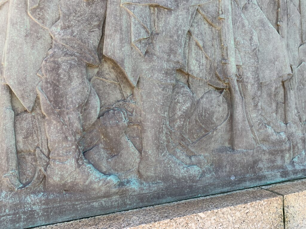 Can you make out the dead German soldier in the sculpture?