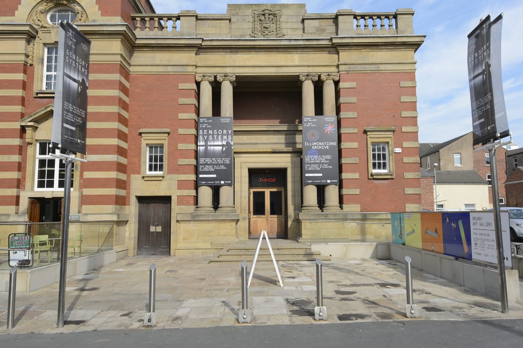 Entrance to Grundy Art Gallery
