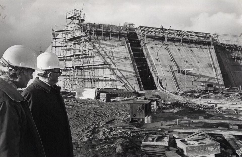 Building the Sandcastle Waterpark