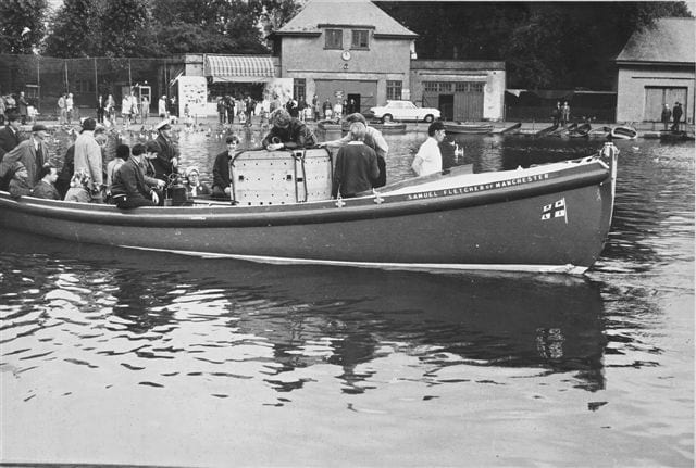 Transporting the loaded escapologist across the lake in the Samuel Fletcher Lifeboat