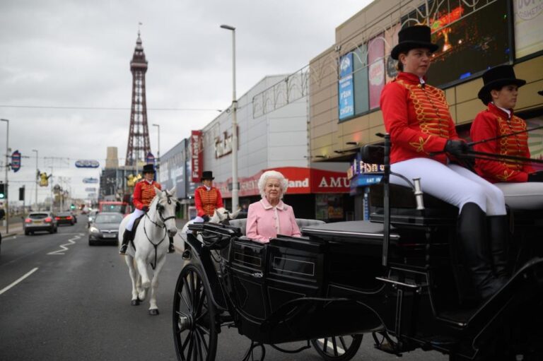 See the Queen in Blackpool