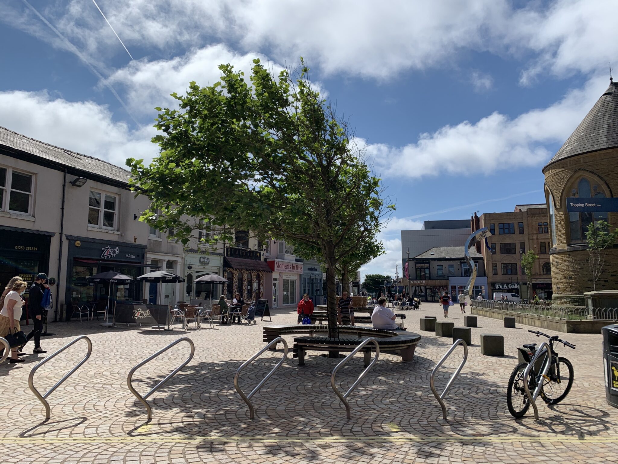 It's a pedestrianised street with plenty of facilities close to hand