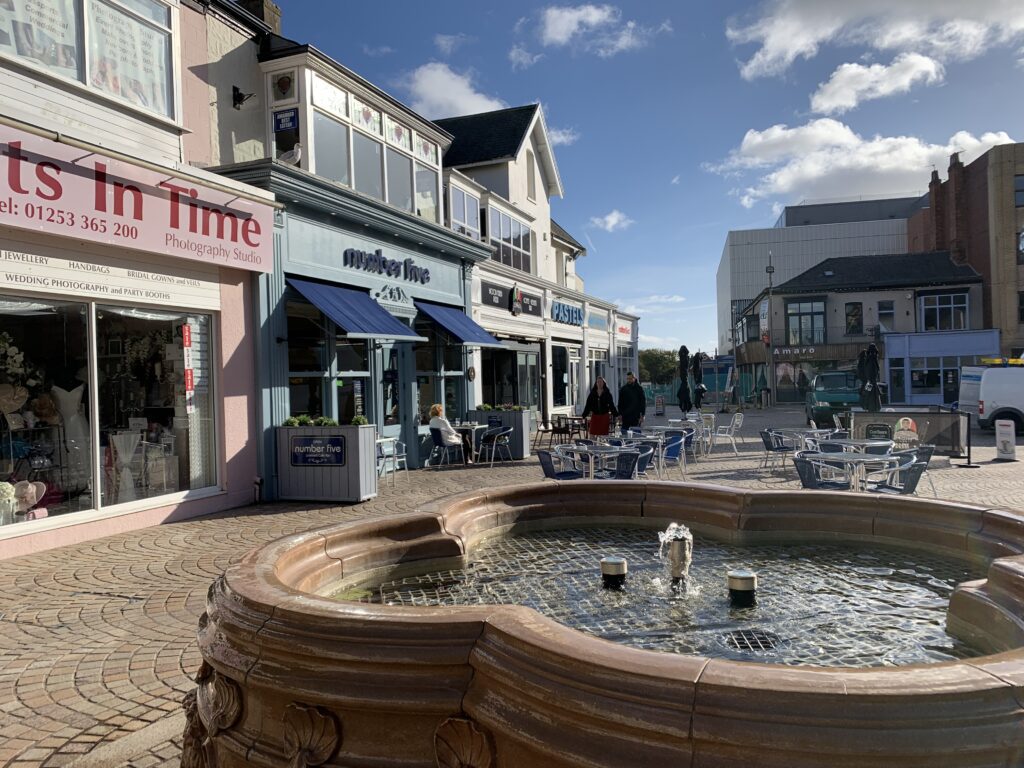 Plenty of cafes and outdoor seating in the sunshine