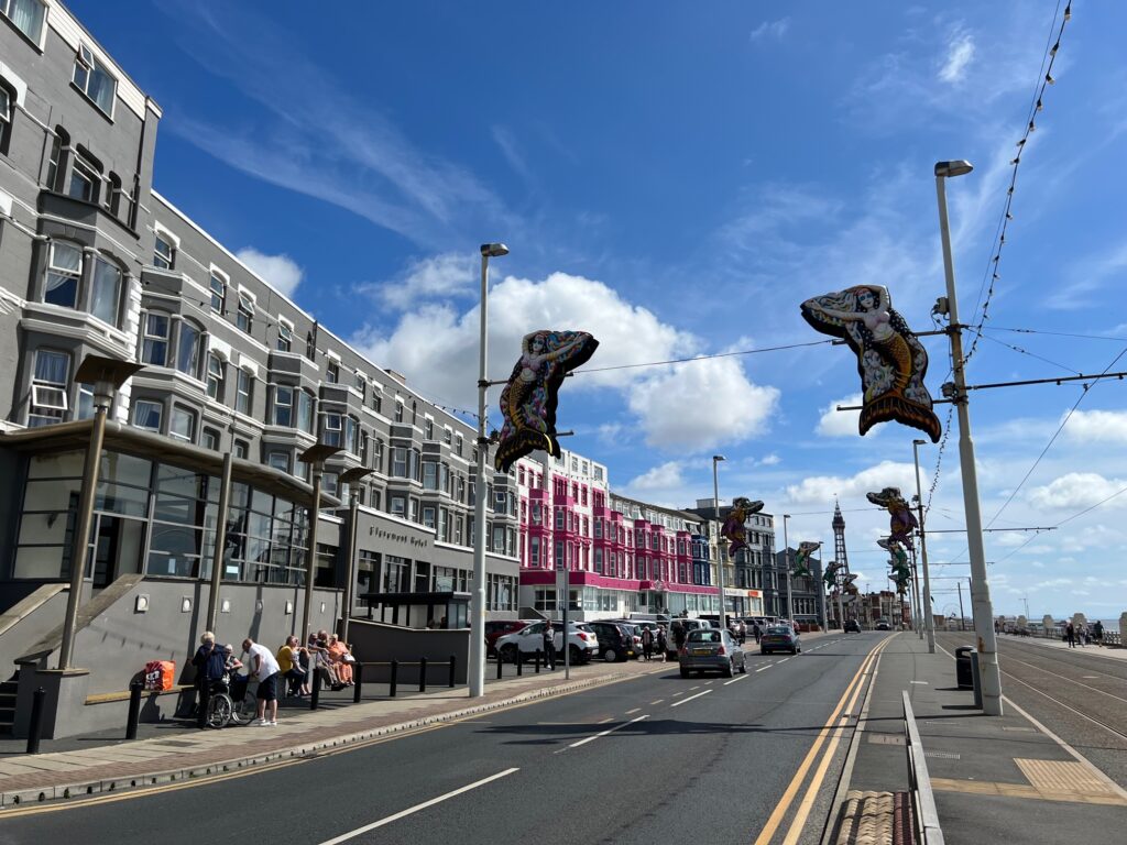Seafront hotels close to North Pier