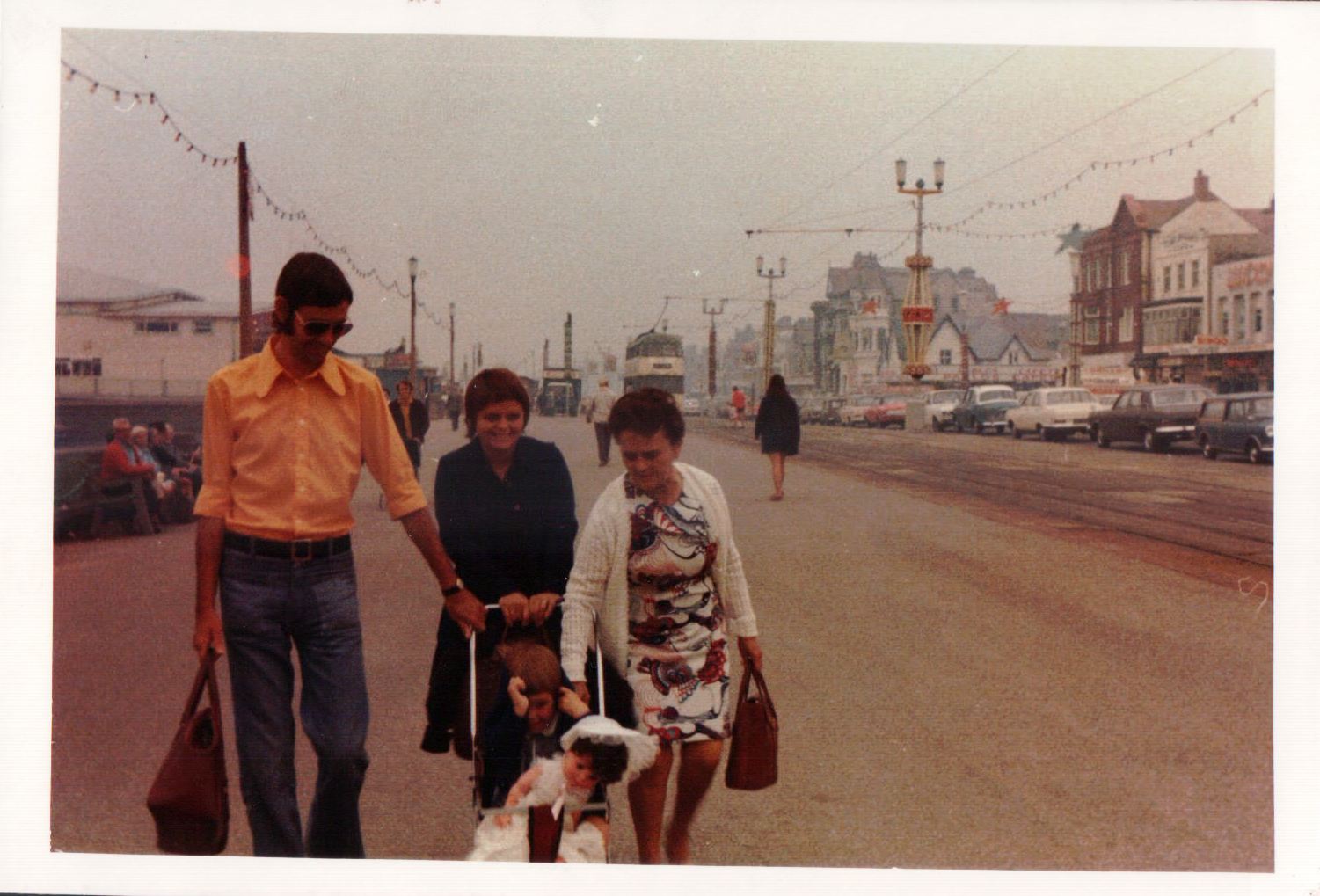 South Shore Stories - Blackpool family photo - around 1973